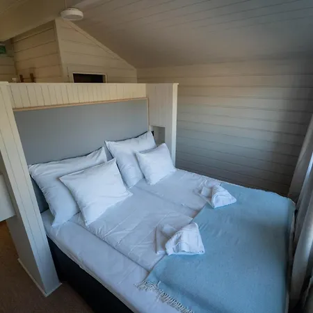 Skarungen - Hotel, And Ferieparker Kabelvåg