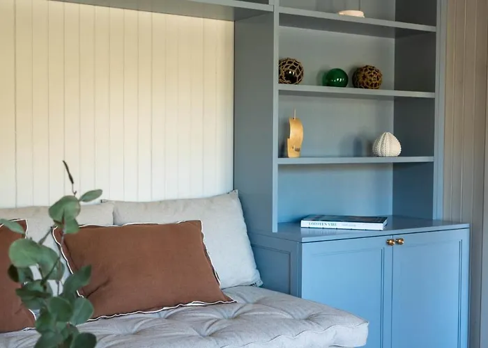 Skarungen - Hotel, And Parque de vacaciones Kabelvåg